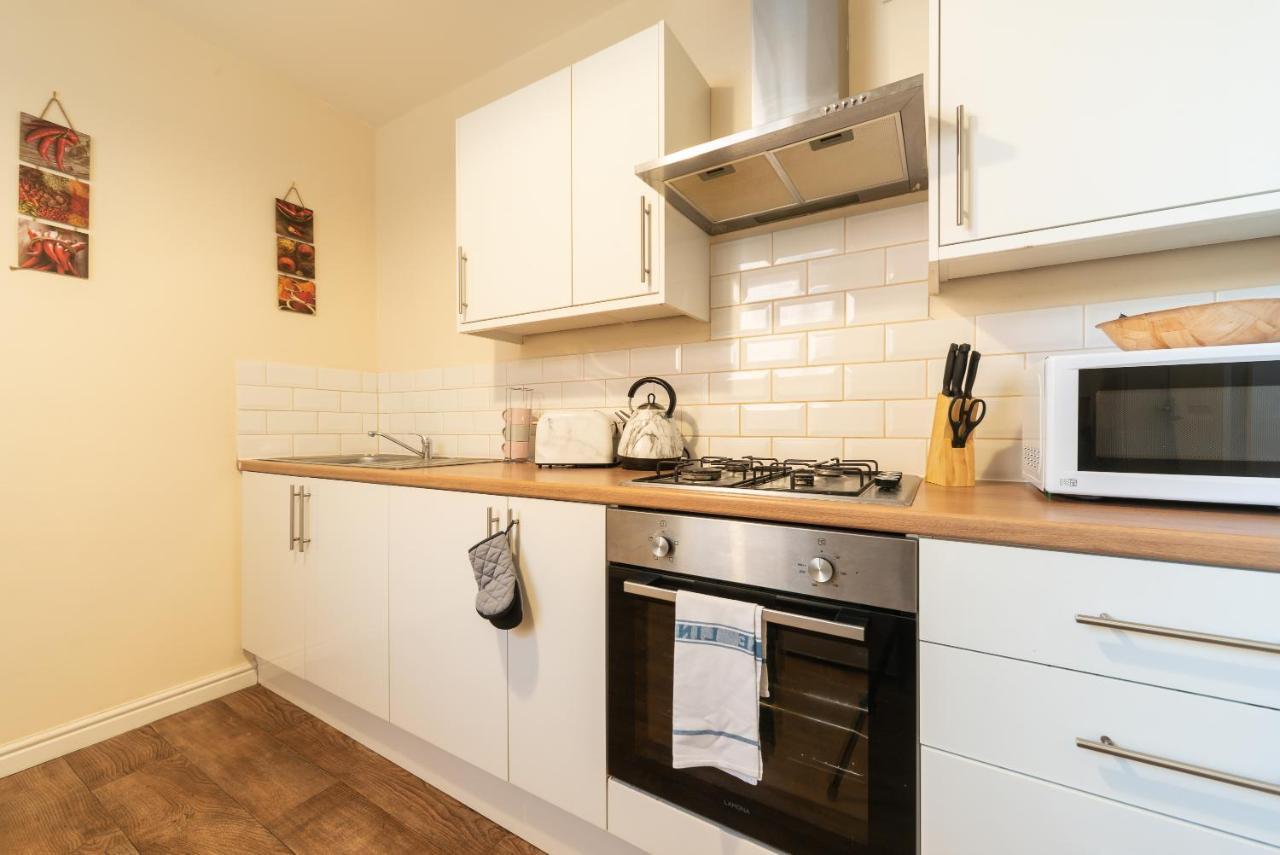 3 Bedroom-5 Beds Newland Ave King'S Palace Leisure-Contractor-Heart Of Hull Amenities Kingston upon Hull Ngoại thất bức ảnh